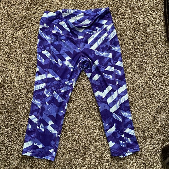 Old Navy Pants - Cropped leggings